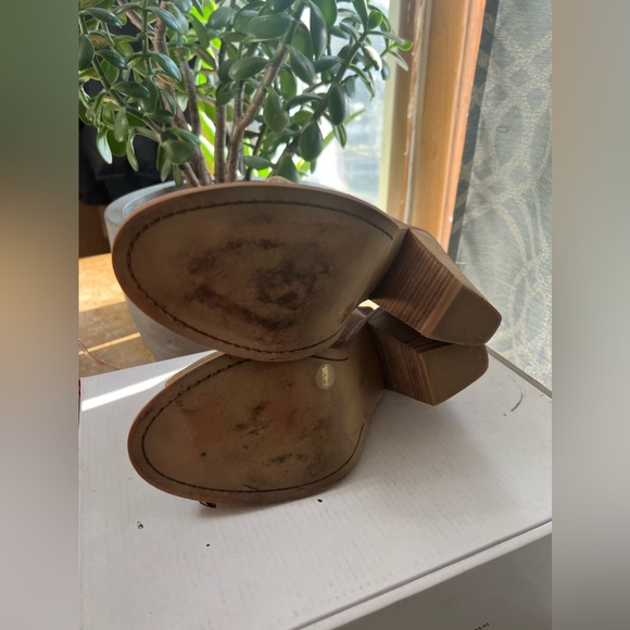 VINCE CAMUTO Katri Leather Woven Ankle Bootie - Size 9.5 - Picture 11 of 11